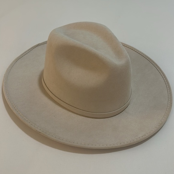 NWOT Wool Blend Women’s Cowboy Hat in Bone Color OS main image 5